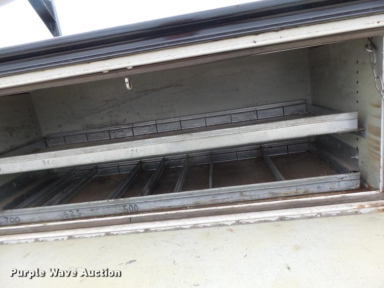 image for item DB1382 1999 Ford F350 Super Duty bucket truck