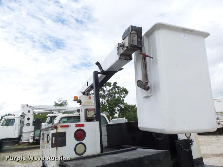 image for item DB1382 1999 Ford F350 Super Duty bucket truck