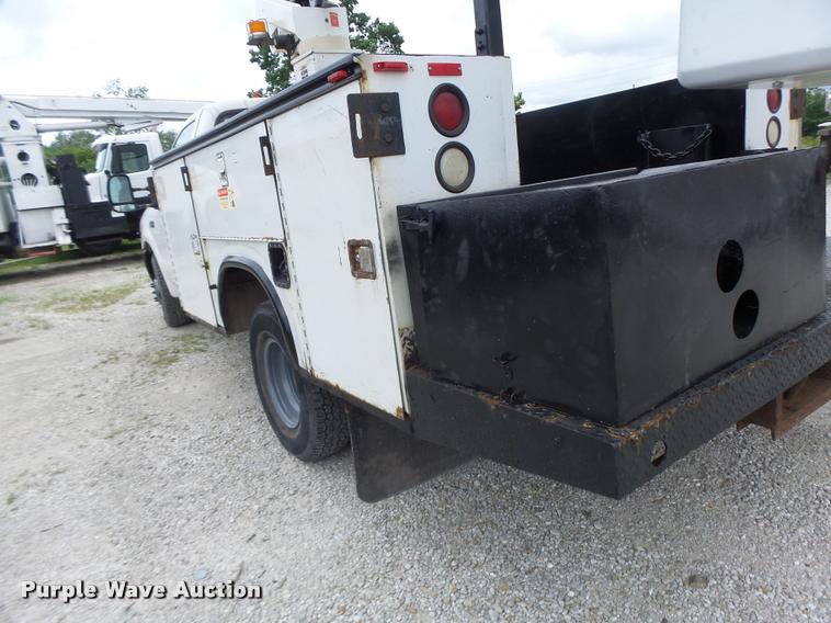 image for item DB1382 1999 Ford F350 Super Duty bucket truck