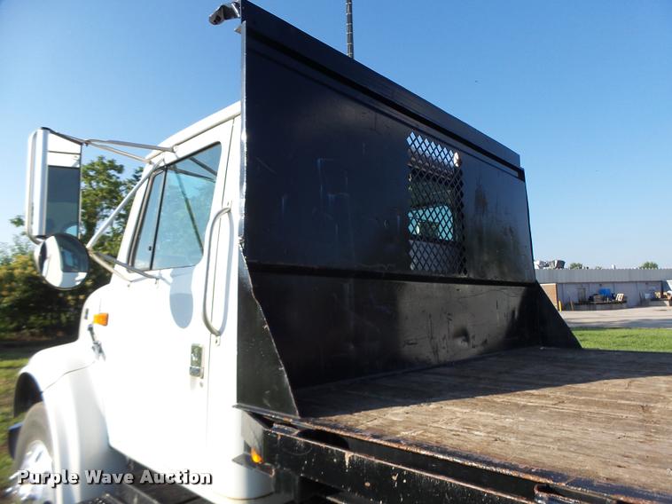 image for item DB1396 1999 International 4700 flatbed truck