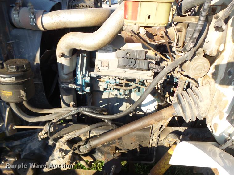 image for item DB1396 1999 International 4700 flatbed truck