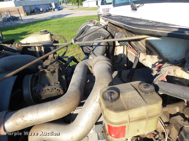 image for item DB1396 1999 International 4700 flatbed truck