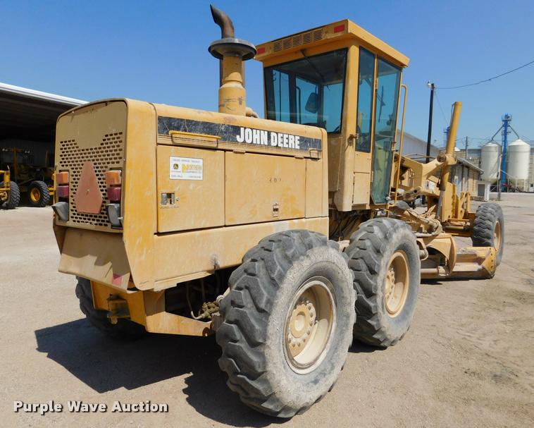 image for item DB9410 1994 John Deere 770BH motor grader