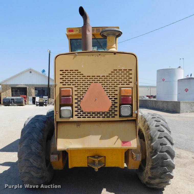 image for item DB9410 1994 John Deere 770BH motor grader