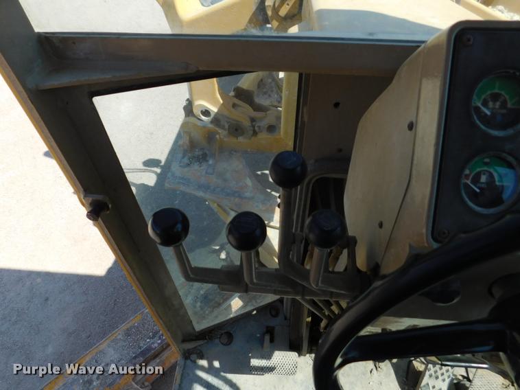 image for item DB9410 1994 John Deere 770BH motor grader