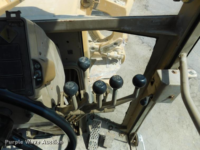 image for item DB9410 1994 John Deere 770BH motor grader