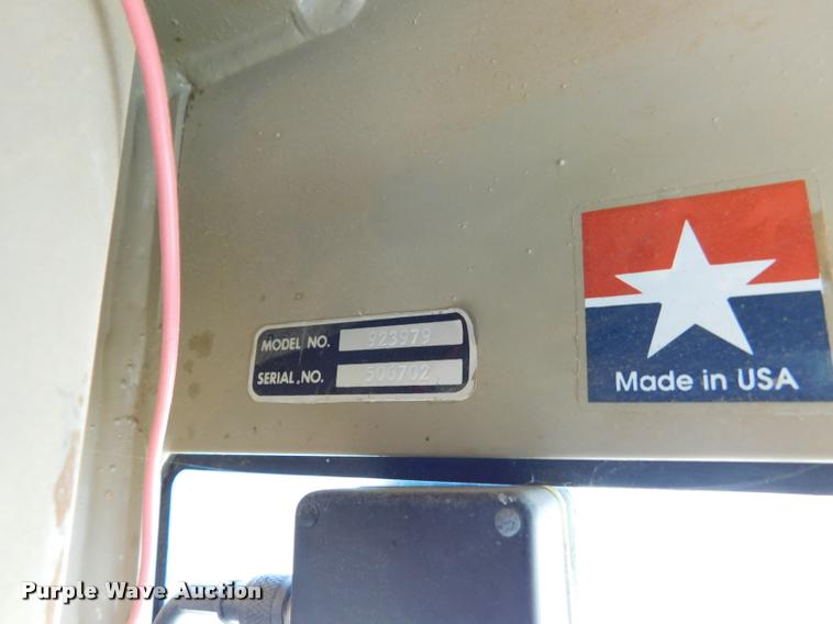 image for item DB9410 1994 John Deere 770BH motor grader