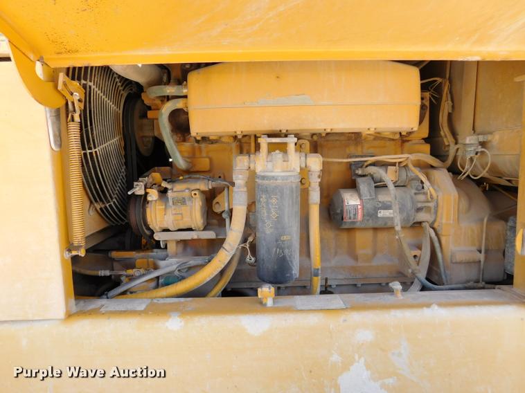 image for item DB9410 1994 John Deere 770BH motor grader