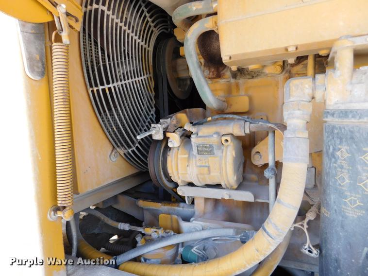 image for item DB9410 1994 John Deere 770BH motor grader