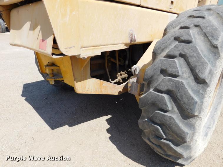 image for item DB9410 1994 John Deere 770BH motor grader