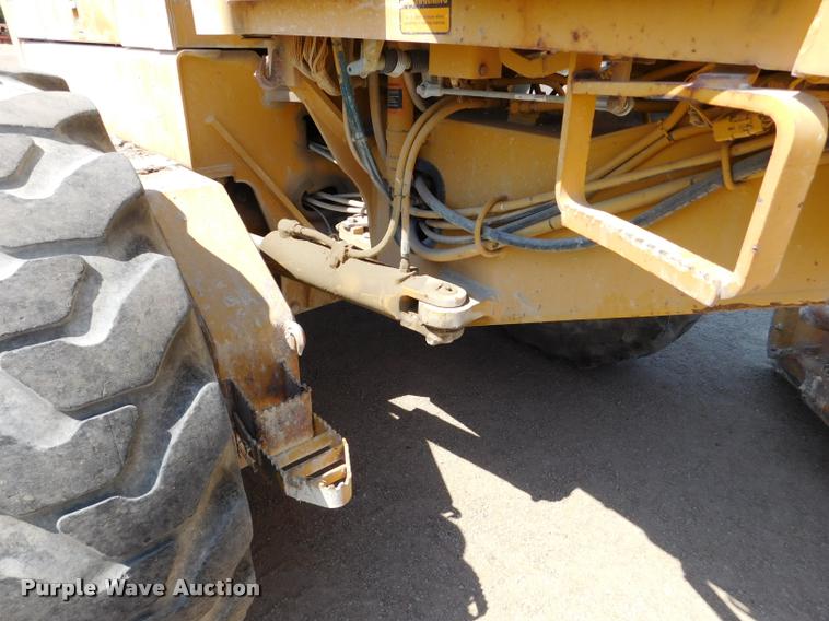 image for item DB9410 1994 John Deere 770BH motor grader