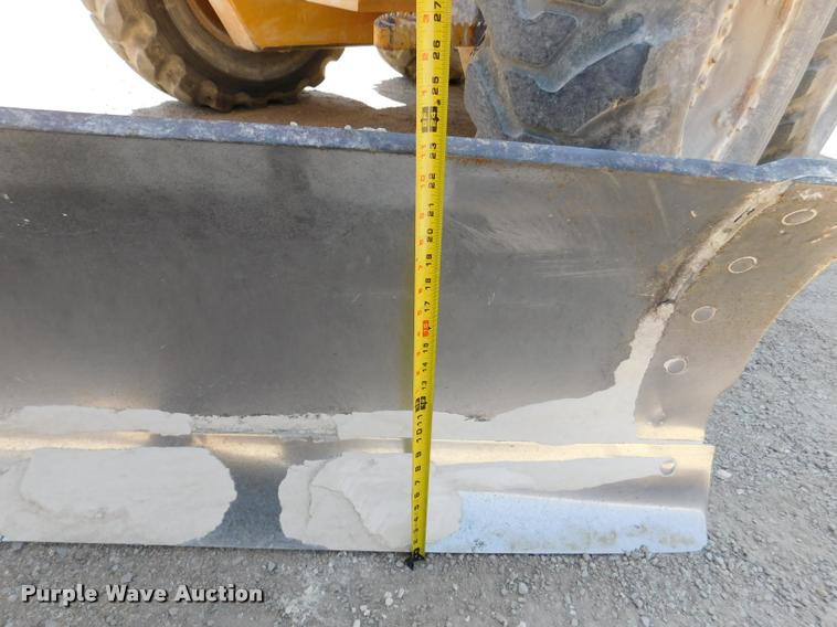 image for item DB9410 1994 John Deere 770BH motor grader