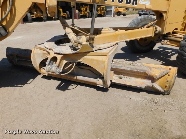 image for item DB9410 1994 John Deere 770BH motor grader