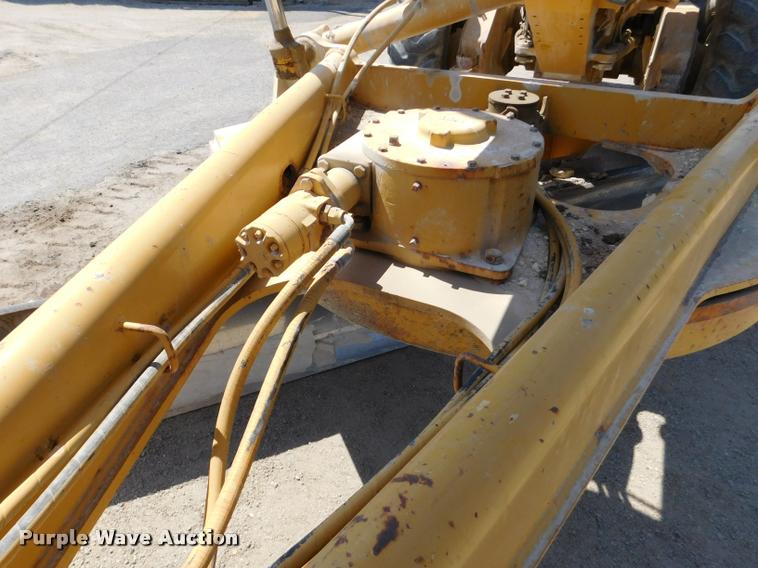 image for item DB9410 1994 John Deere 770BH motor grader