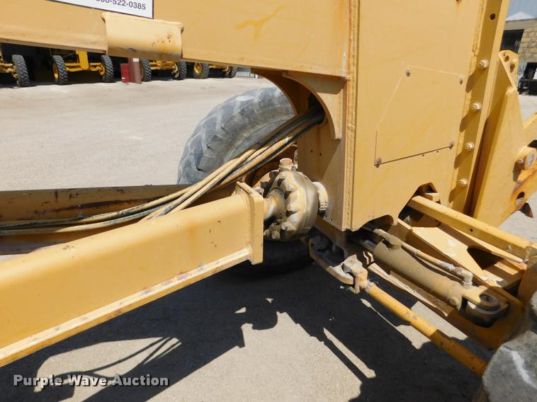 image for item DB9410 1994 John Deere 770BH motor grader