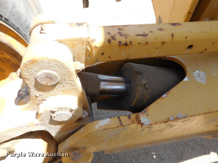 image for item DB9410 1994 John Deere 770BH motor grader