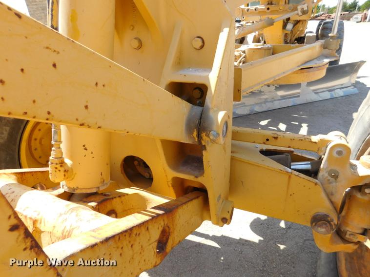 image for item DB9410 1994 John Deere 770BH motor grader