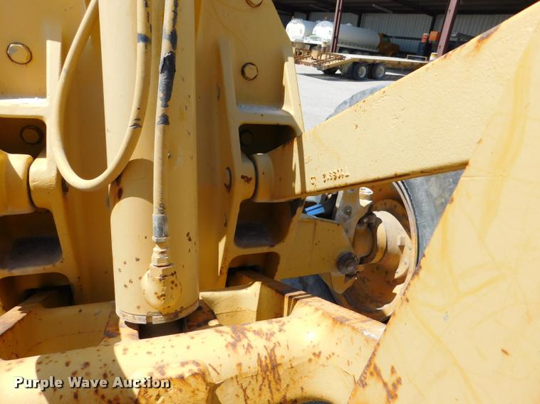 image for item DB9410 1994 John Deere 770BH motor grader