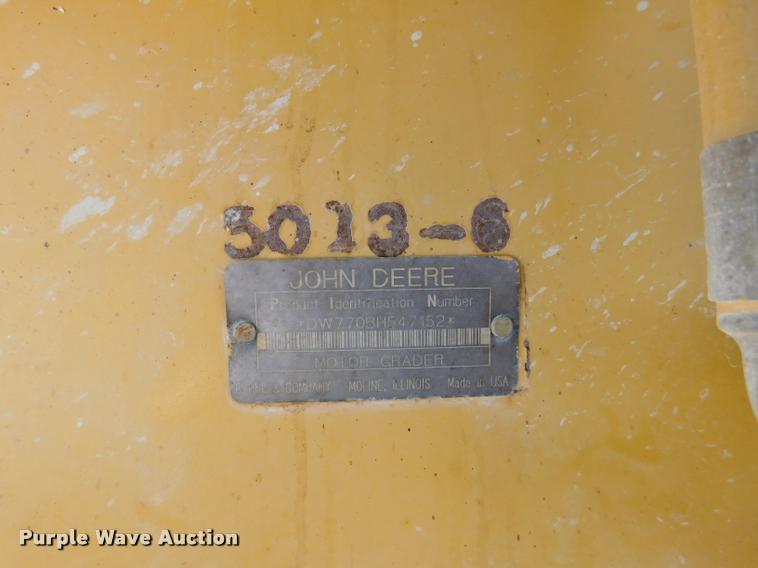 image for item DB9410 1994 John Deere 770BH motor grader