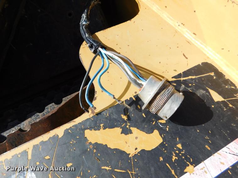 image for item DB9478 2004 Caterpillar 257B skid steer