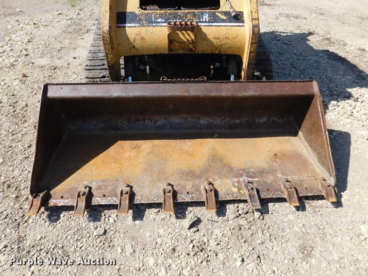 image for item DB9478 2004 Caterpillar 257B skid steer