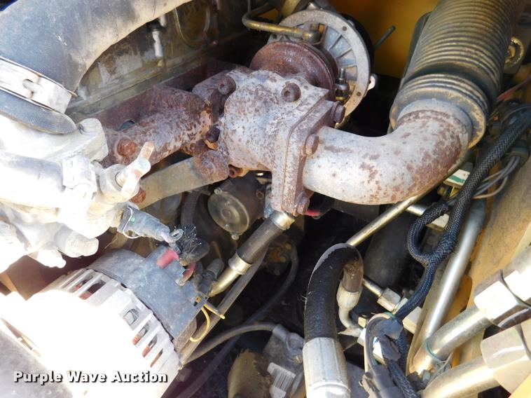 image for item DB9478 2004 Caterpillar 257B skid steer