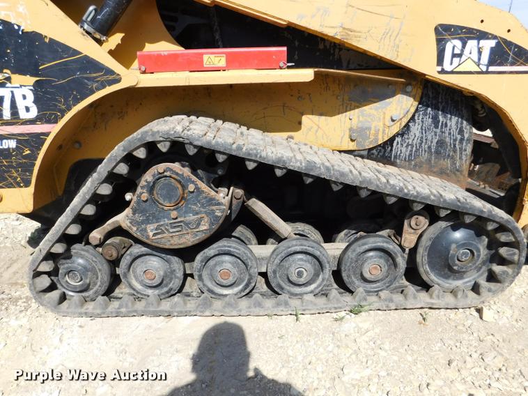 image for item DB9478 2004 Caterpillar 257B skid steer