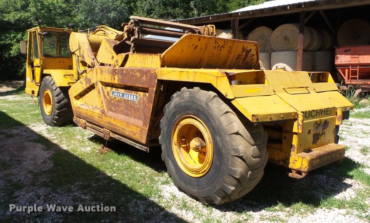 image for item DC6860 1976 John Deere 762 elevating scraper