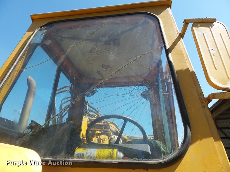 image for item DC6860 1976 John Deere 762 elevating scraper