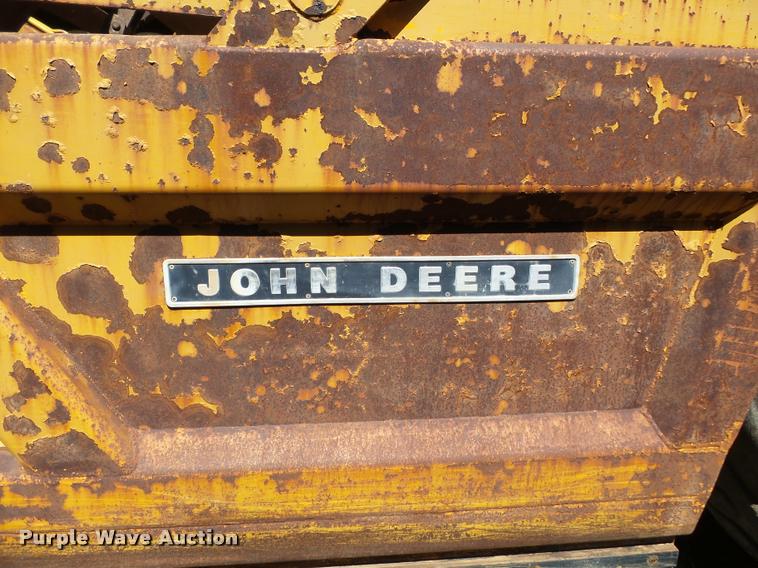 image for item DC6860 1976 John Deere 762 elevating scraper