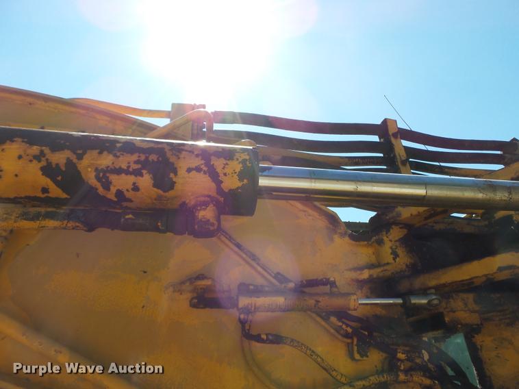 image for item DC6860 1976 John Deere 762 elevating scraper