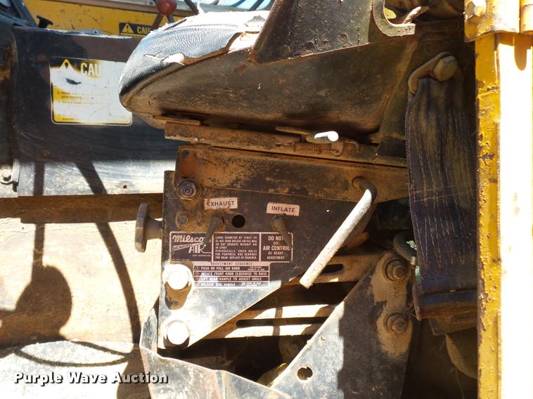 image for item DC6860 1976 John Deere 762 elevating scraper