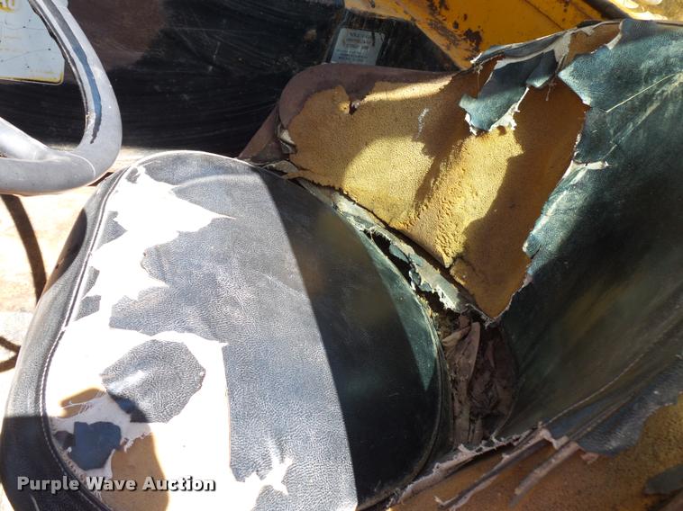 image for item DC6860 1976 John Deere 762 elevating scraper