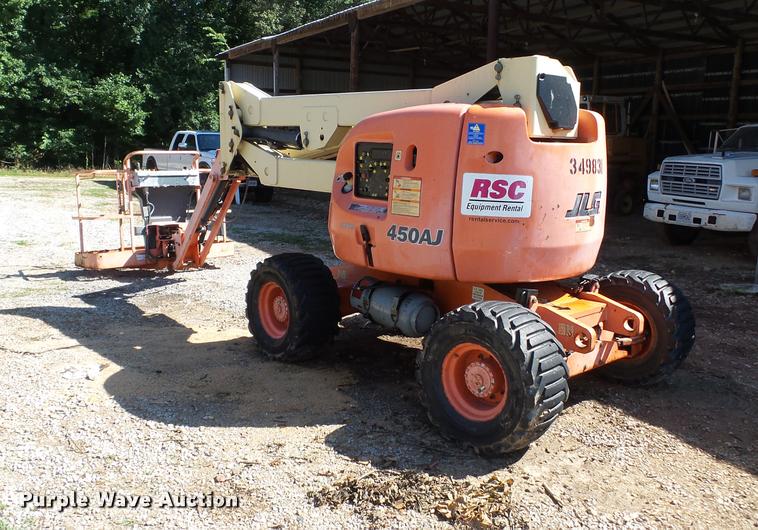 image for item DC6861 2000 JLG 450AJ boom lift