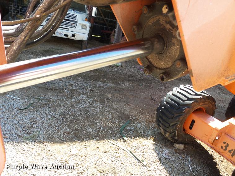image for item DC6861 2000 JLG 450AJ boom lift