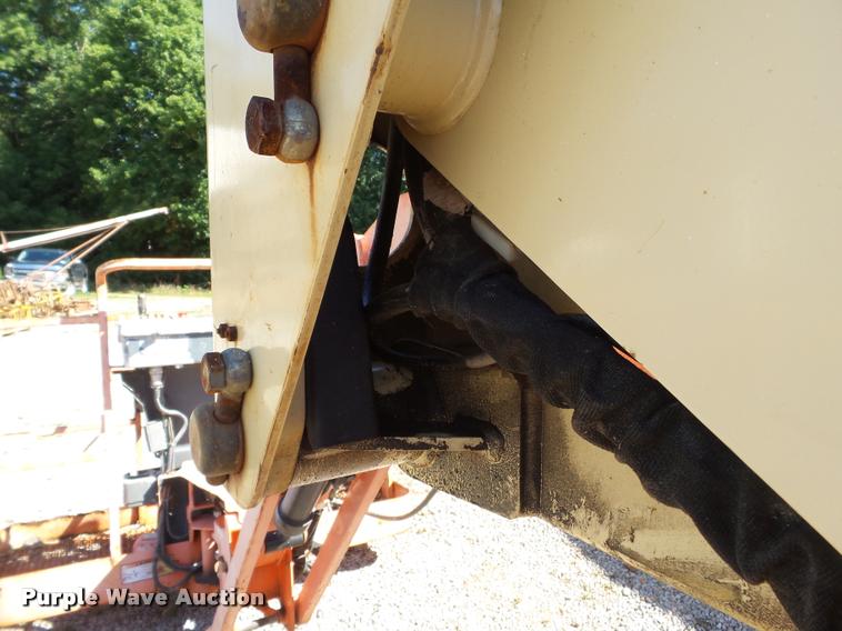 image for item DC6861 2000 JLG 450AJ boom lift