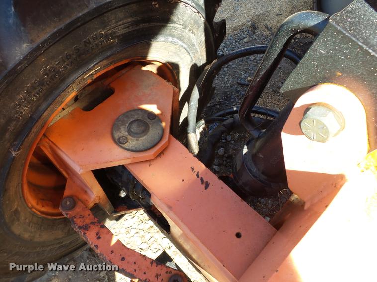 image for item DC6861 2000 JLG 450AJ boom lift