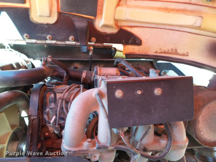 image for item DC6861 2000 JLG 450AJ boom lift