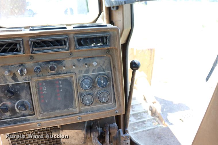 image for item DK9574 1988 Caterpillar D8N dozer