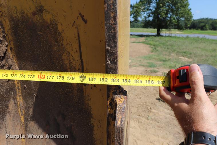 image for item DK9574 1988 Caterpillar D8N dozer