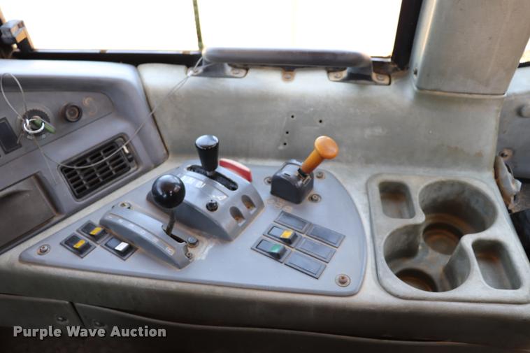 image for item DK9585 Volvo A30D dump truck