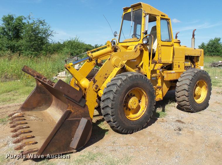 image for item DL9098 International H60B wheel loader