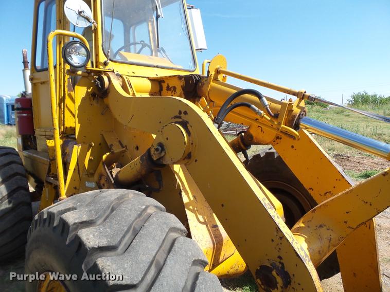 image for item DL9098 International H60B wheel loader