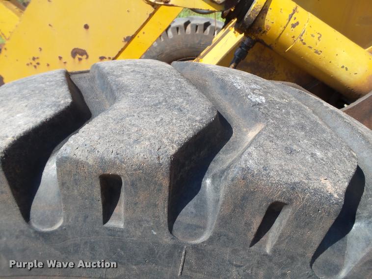 image for item DL9098 International H60B wheel loader