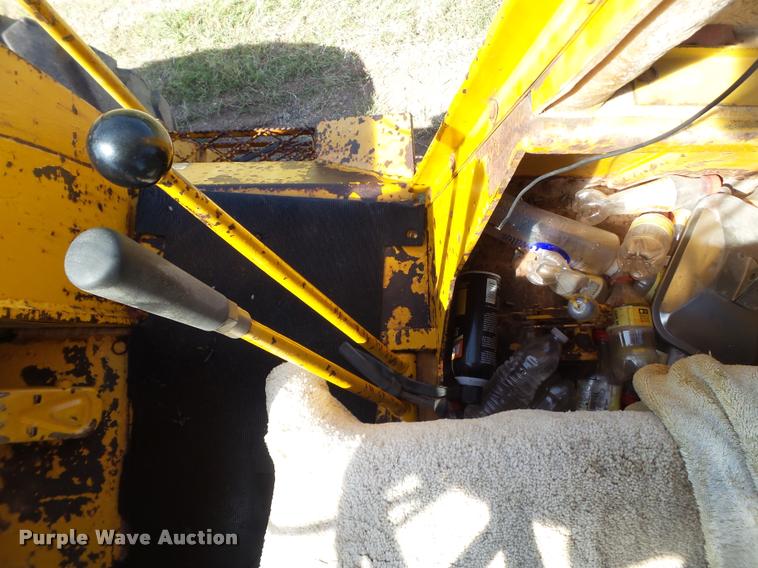 image for item DL9098 International H60B wheel loader