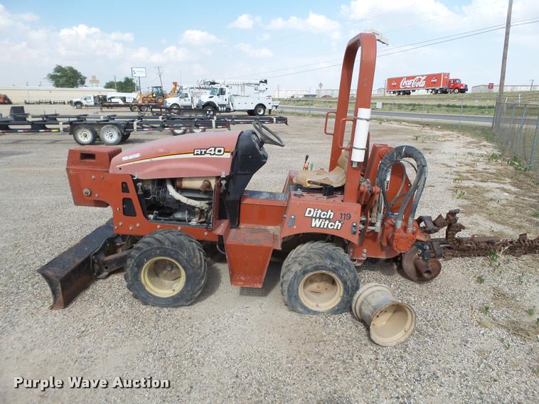 image for item DL9150 2005 Ditch Witch RT40 trencher
