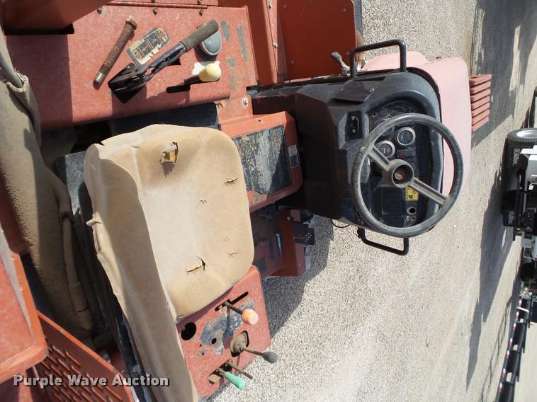 image for item DL9150 2005 Ditch Witch RT40 trencher