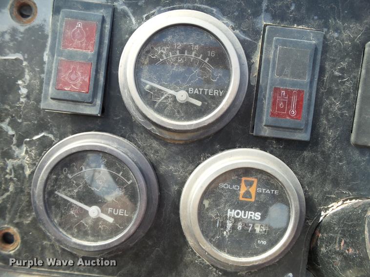 image for item DL9150 2005 Ditch Witch RT40 trencher