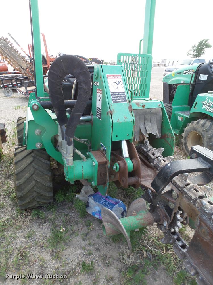 image for item DL9152 2008 Ditch Witch RT40 trencher