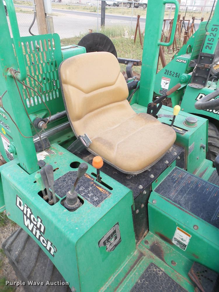 image for item DL9152 2008 Ditch Witch RT40 trencher